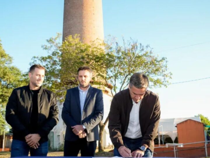FONTANA: EL GOBIERNO RESTAURARÁ LA HISTÓRICA CHIMENEA